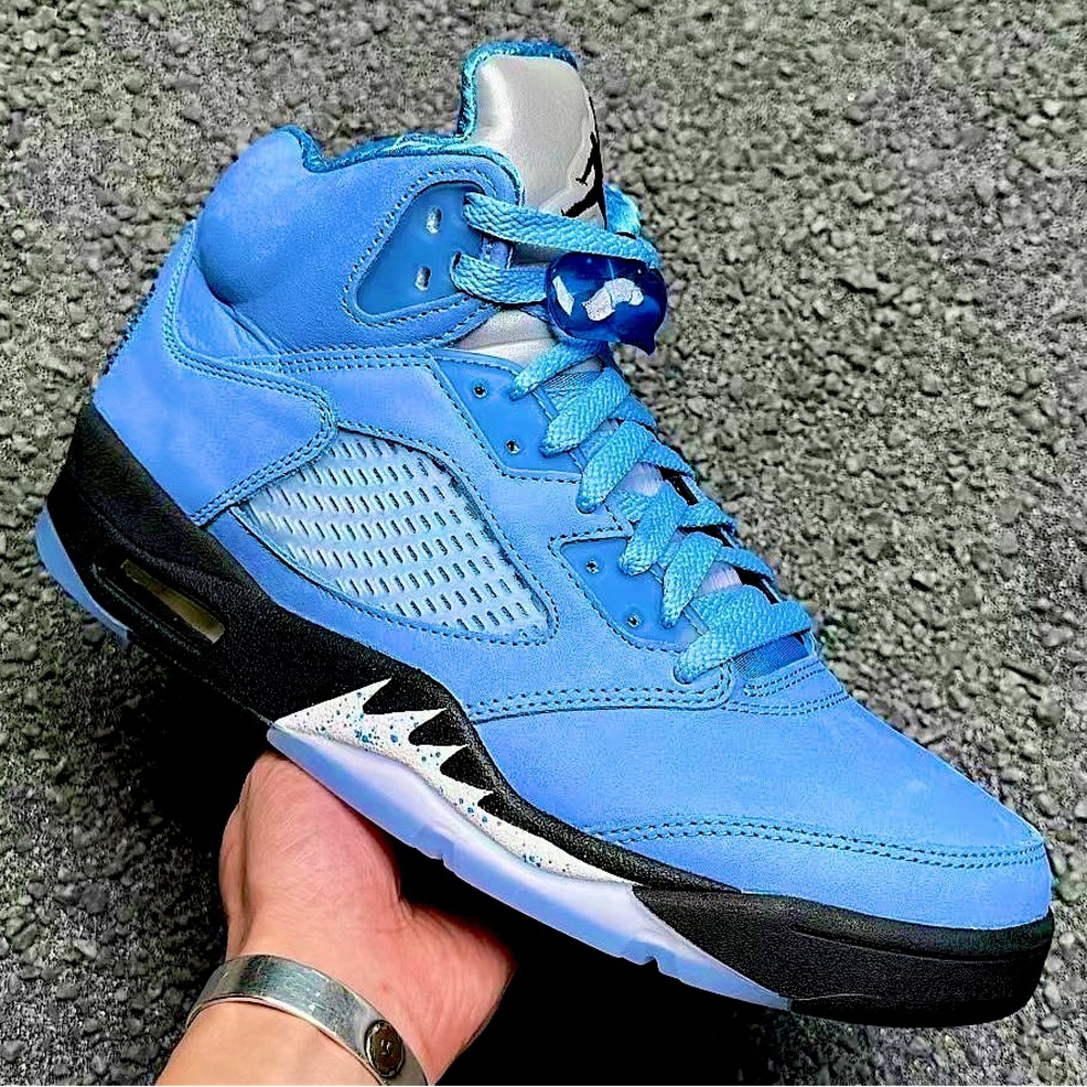 Jordan 5 Retro UNC University Blue Size 10 Brand New